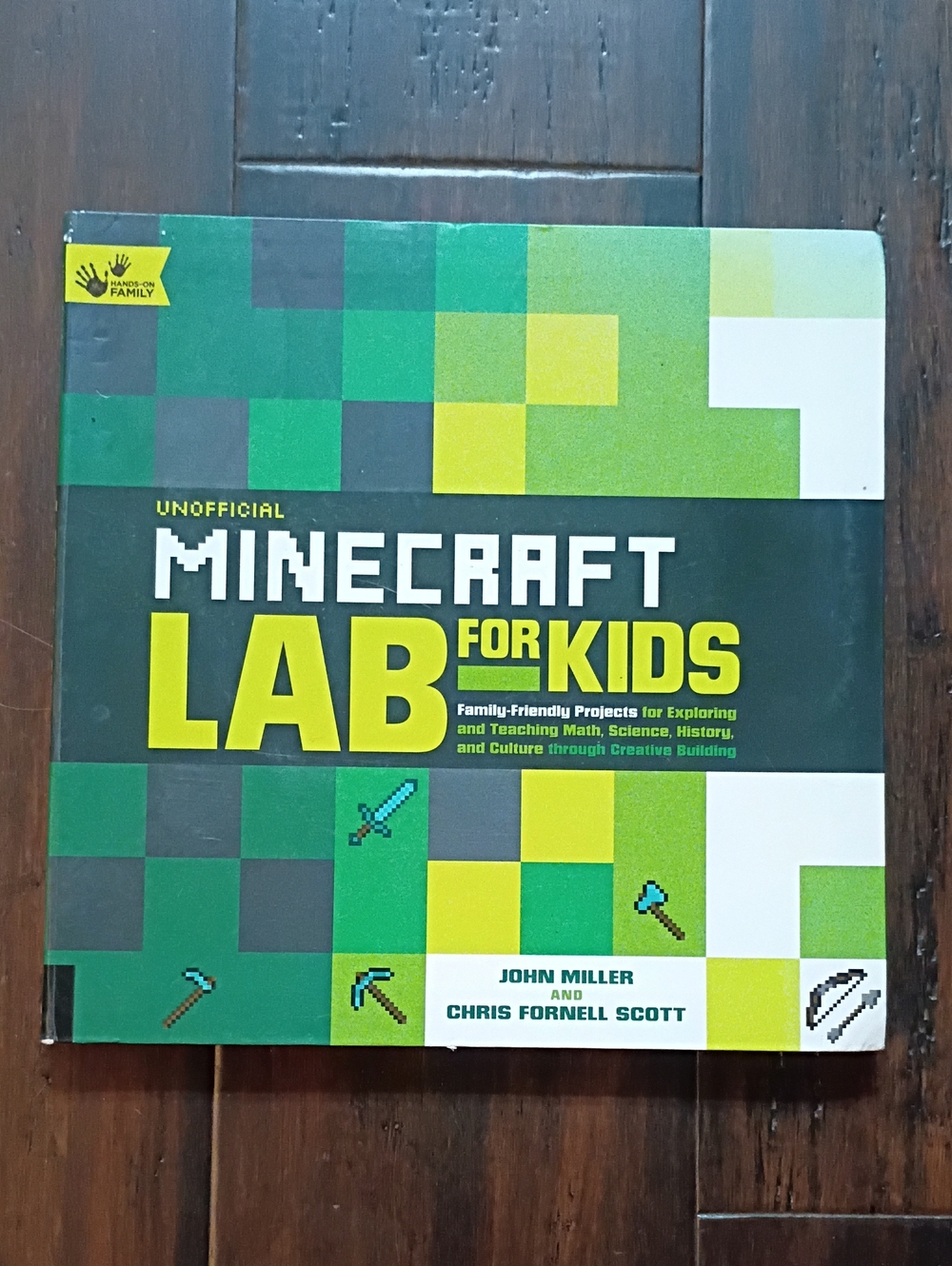 Minecraft Lab for Kids - Green Educational Activity Book
